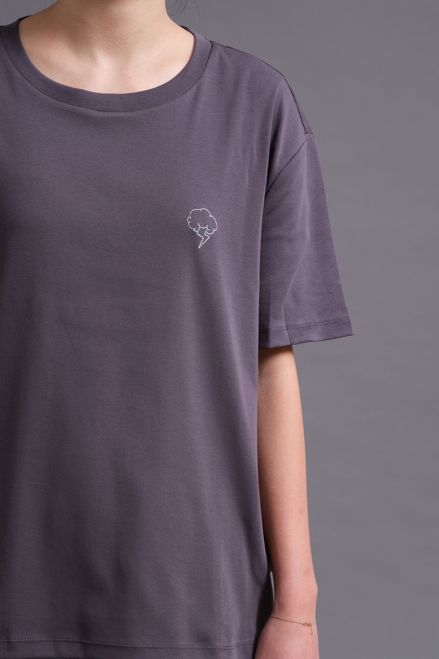 Stormchaser Tee - Carbon